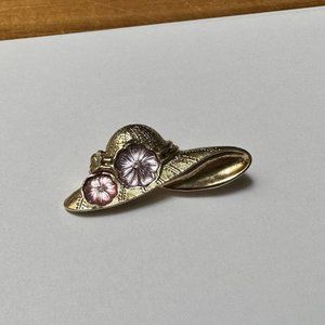 1928 Brand Rhinestone Gold Tone Hat With Pink & Purple Flowers Brooch Pin
